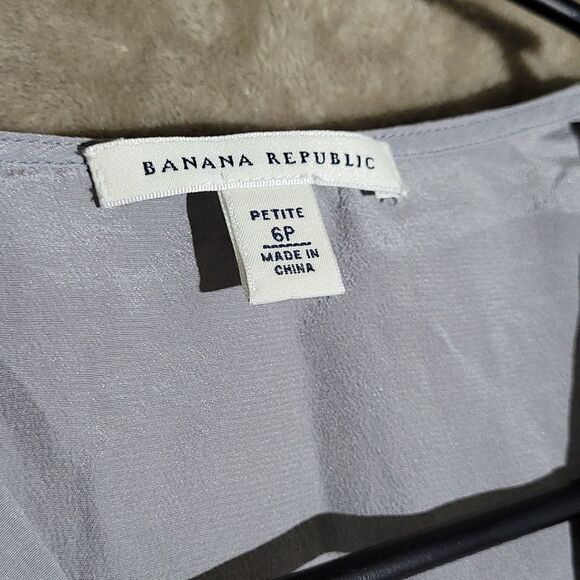 Banana Republic Women's 100% Silk Top - SIZE S/6P - Picture 6 of 10